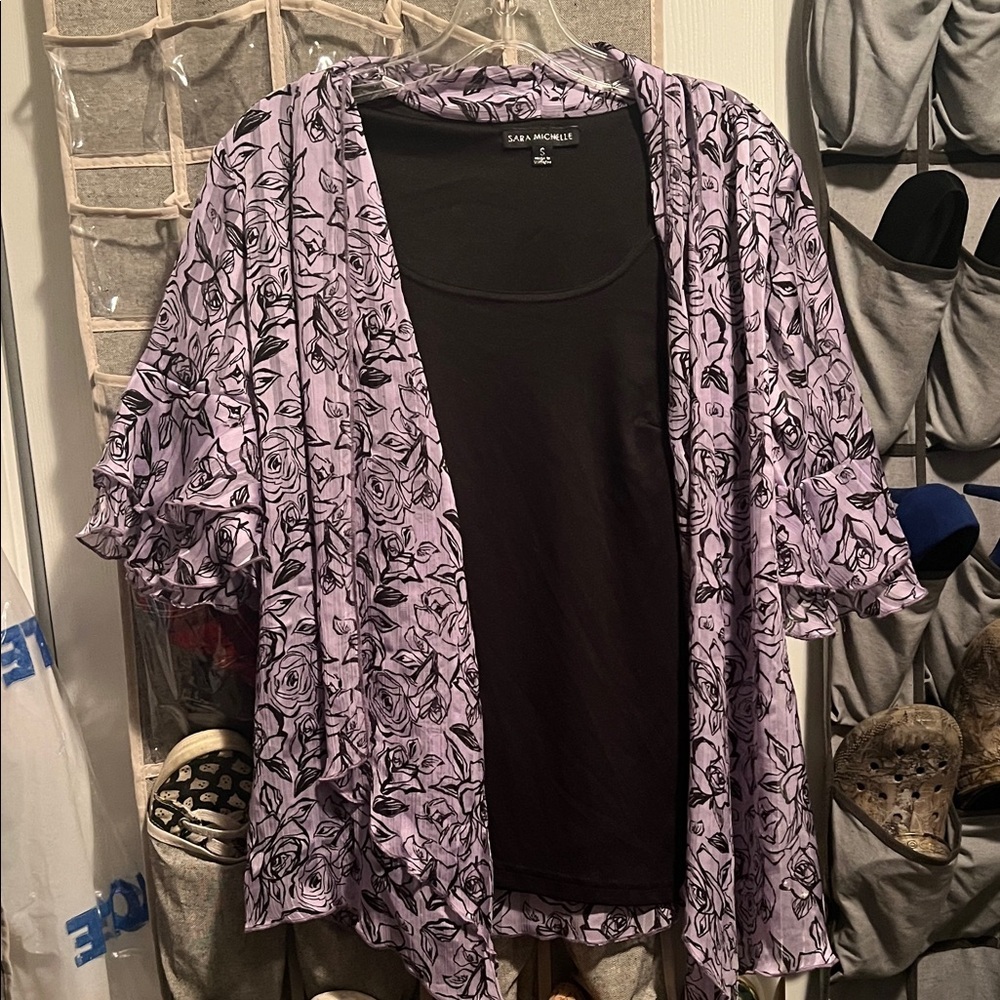 Sara Michelle Women's Floral Top - Lavender and Black - Picture 2 of 5